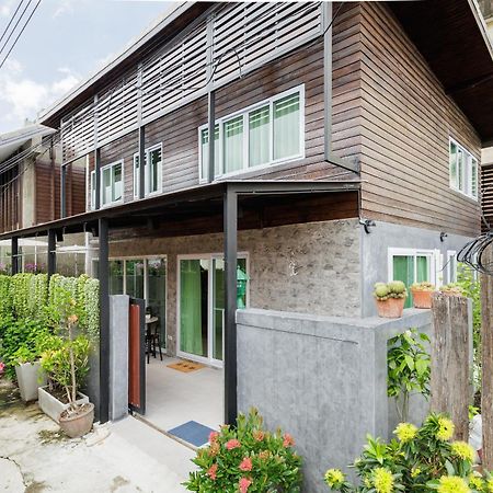 Baan Boon Bed & Breakfast Bangkok Bagian luar foto