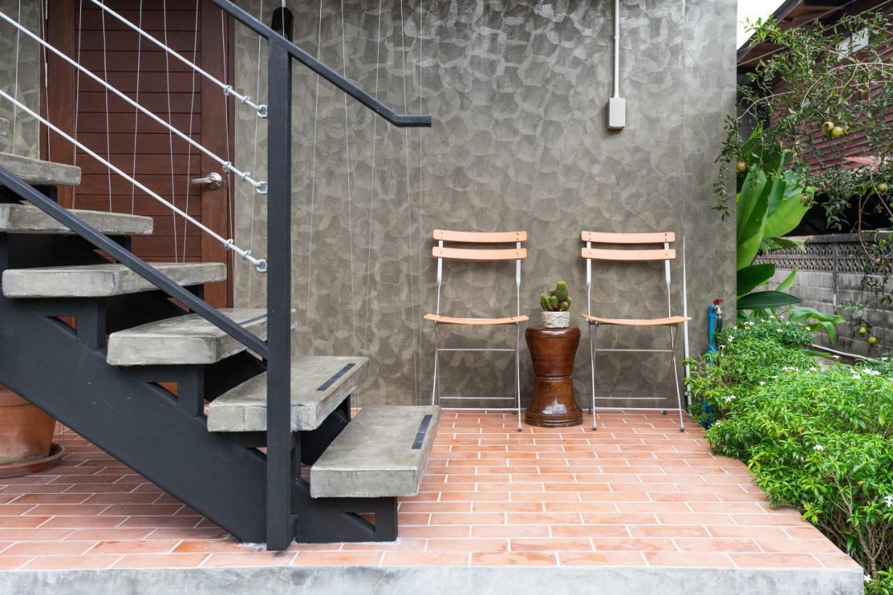 Baan Boon Bed & Breakfast Bangkok Bagian luar foto